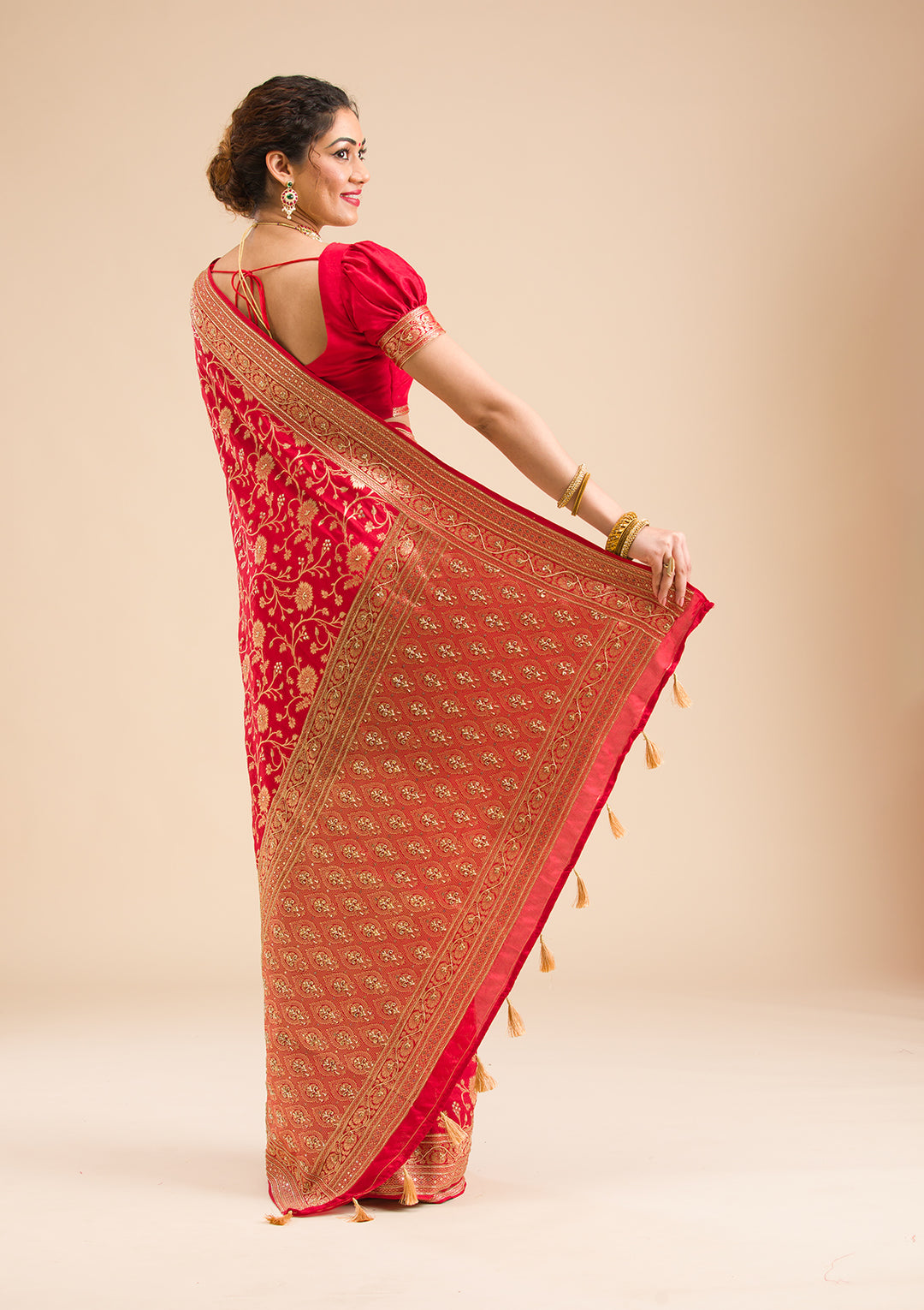 Red Silk Jaal Cutdana Saree With Matching Blouse Piece