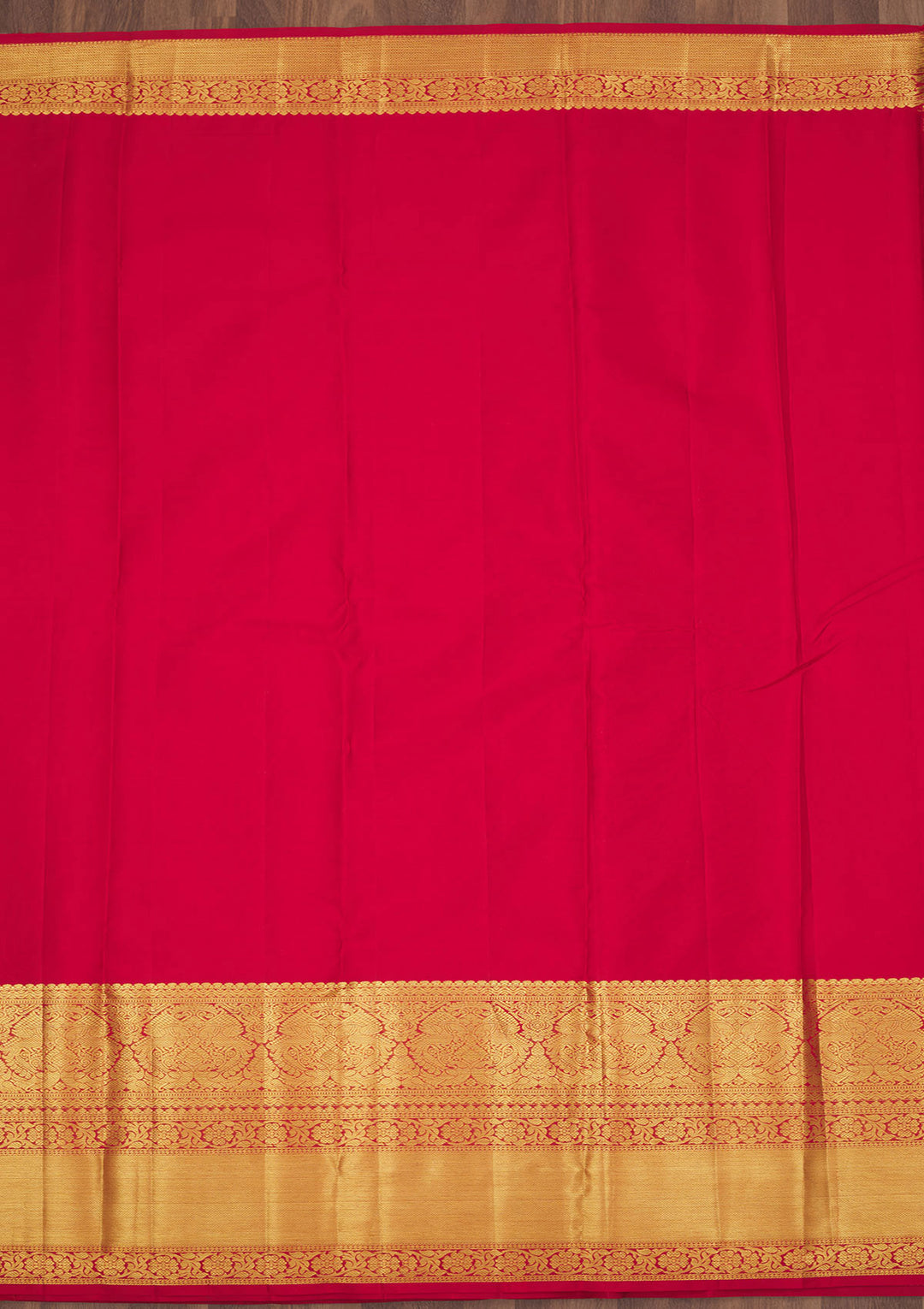 Red Silk Jaal Gold Zariwork Saree With Matching Blouse Piece