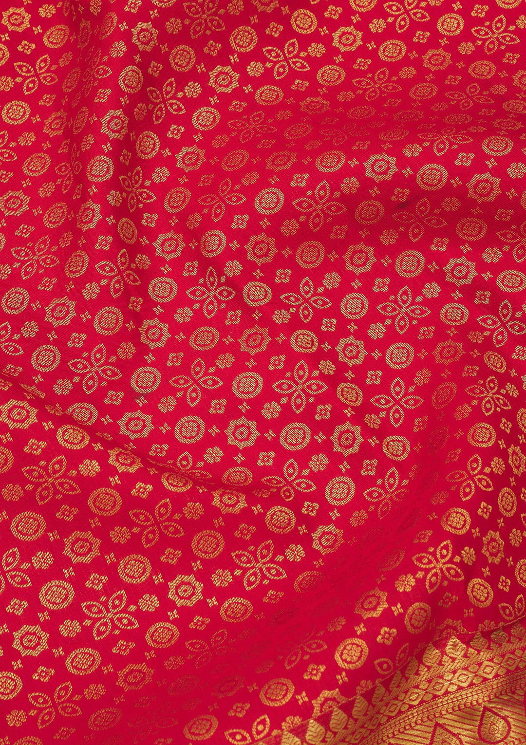 Red Silk Jaal Gold Zariwork Saree With Matching Blouse Piece