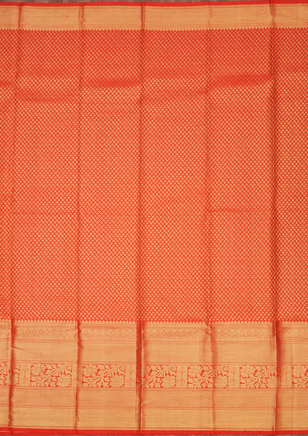 Red Silk Jaal Gold Zariwork Saree With Matching Blouse Piece