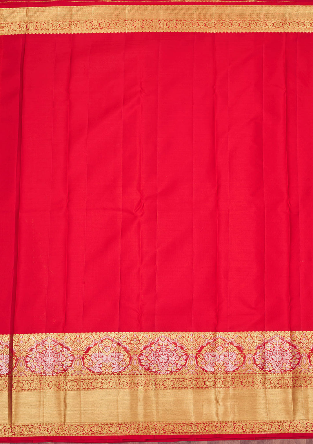 Red Silk Jaal Gold Zariwork Saree With Matching Blouse Piece