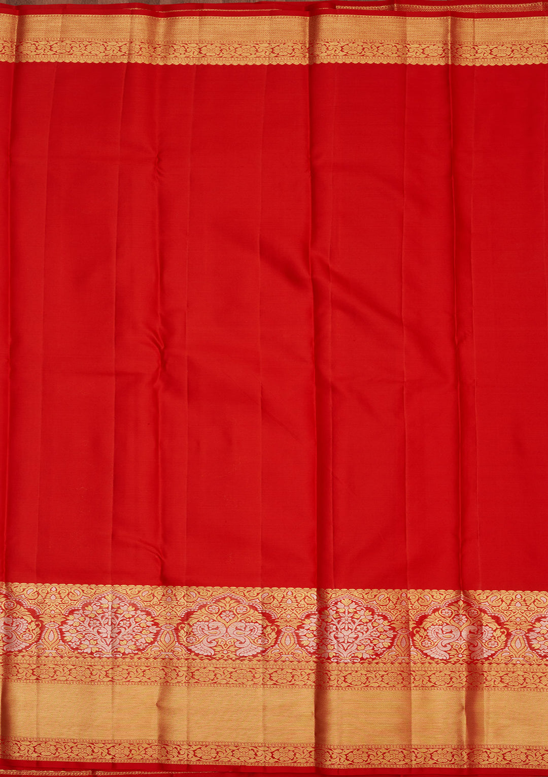 Red Silk Jaal Gold Zariwork Saree With Matching Blouse Piece