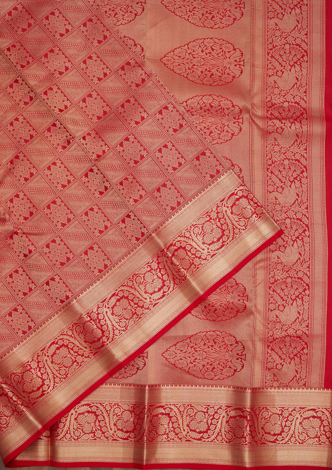 Red Silk Jaal Gold Zariwork Saree With Matching Blouse Piece
