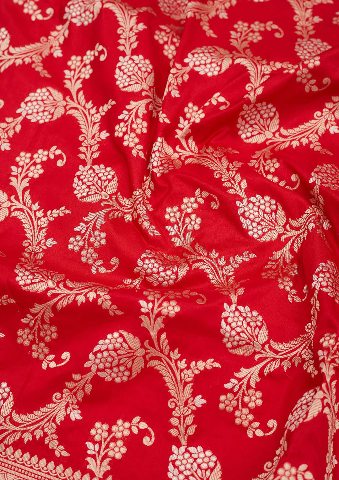 Red Silk Jaal Zariwork Saree With Matching Blouse Piece