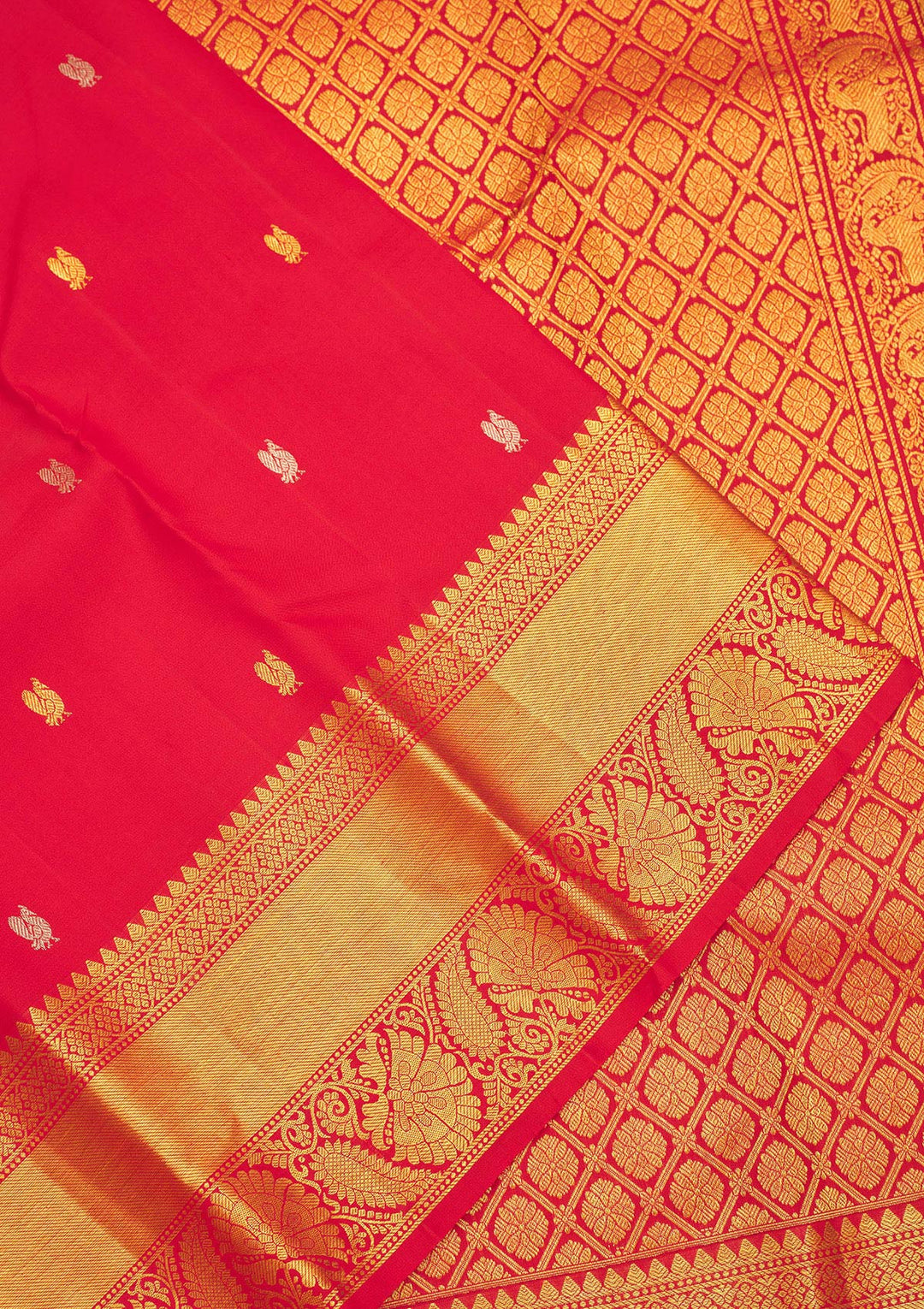 Red Silk Buti Gold Zariwork Saree With Matching Blouse Piece