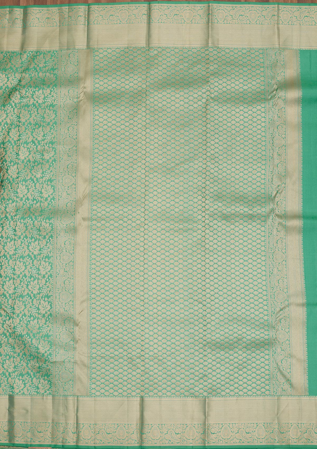 Sea Green Silk Jaal Gold Zariwork Saree With Matching Blouse Piece