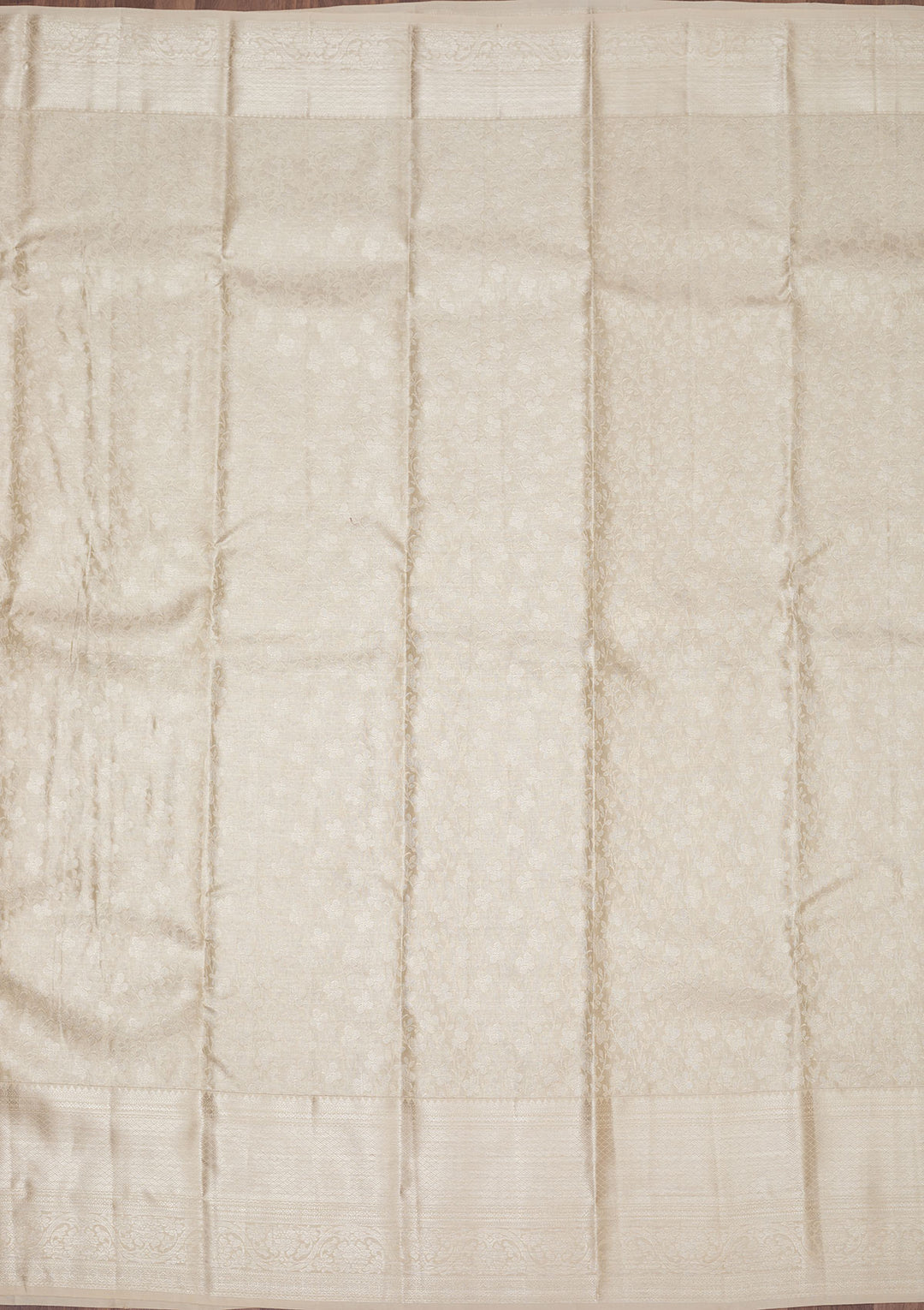 White Silk Jaal Gold Zariwork Saree With Matching Blouse Piece