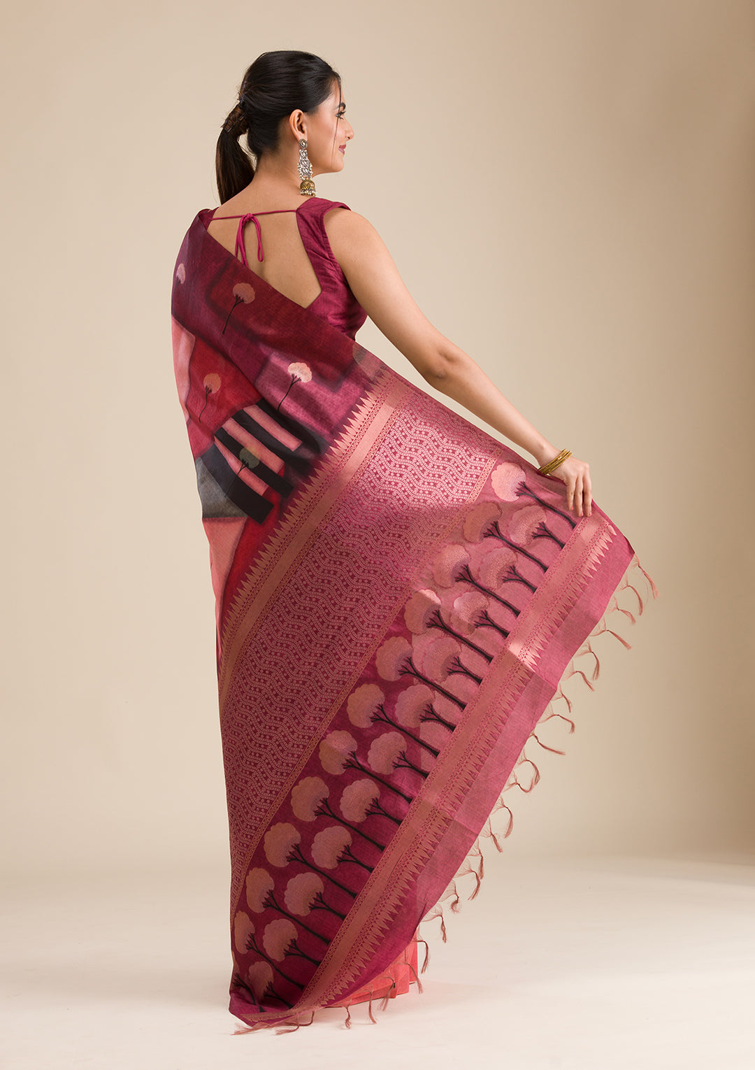 Wine Silk Checks Saree With Matching Blouse Piece